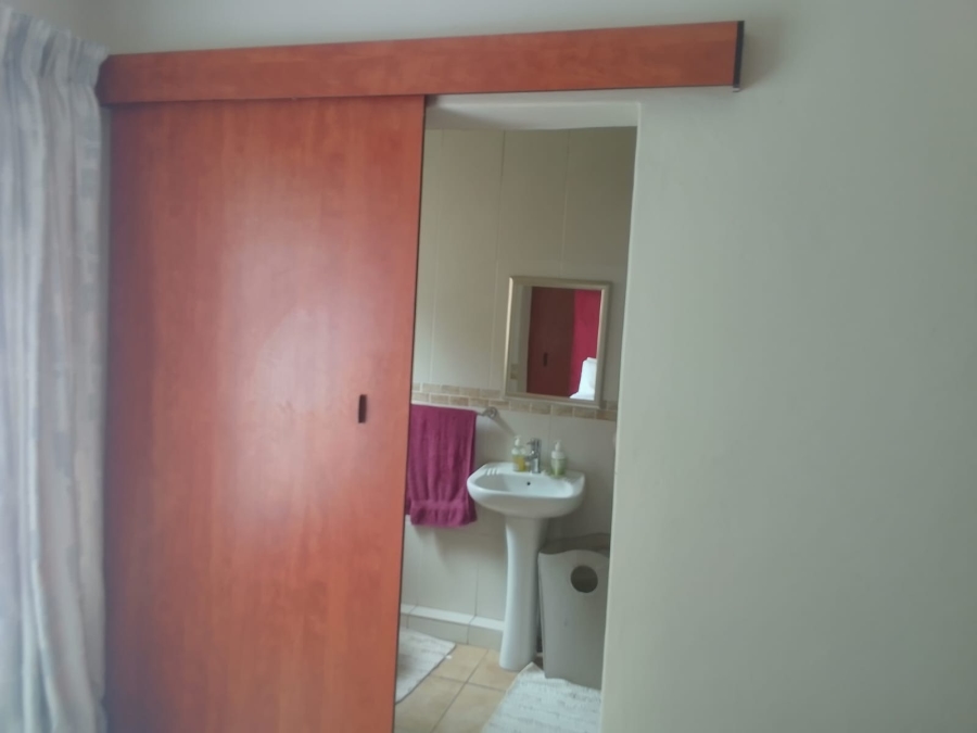 3 Bedroom Property for Sale in Waterval East North West